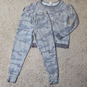Knox Rose Blue-Gray Camouflage Jogger Set, Size Medium